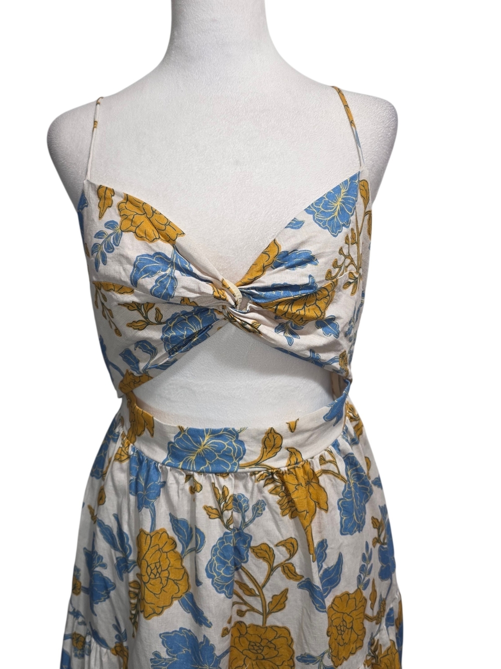 Showpo Amalie The Label Emerita Linen Blend Floral Cutout Midi Dress US 8 - Picture 3 of 10